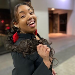 Meet your Posher, Christina